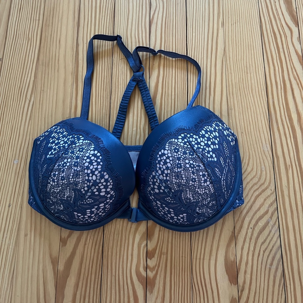 Victoria's Secret Blue Underwire Lace Bra